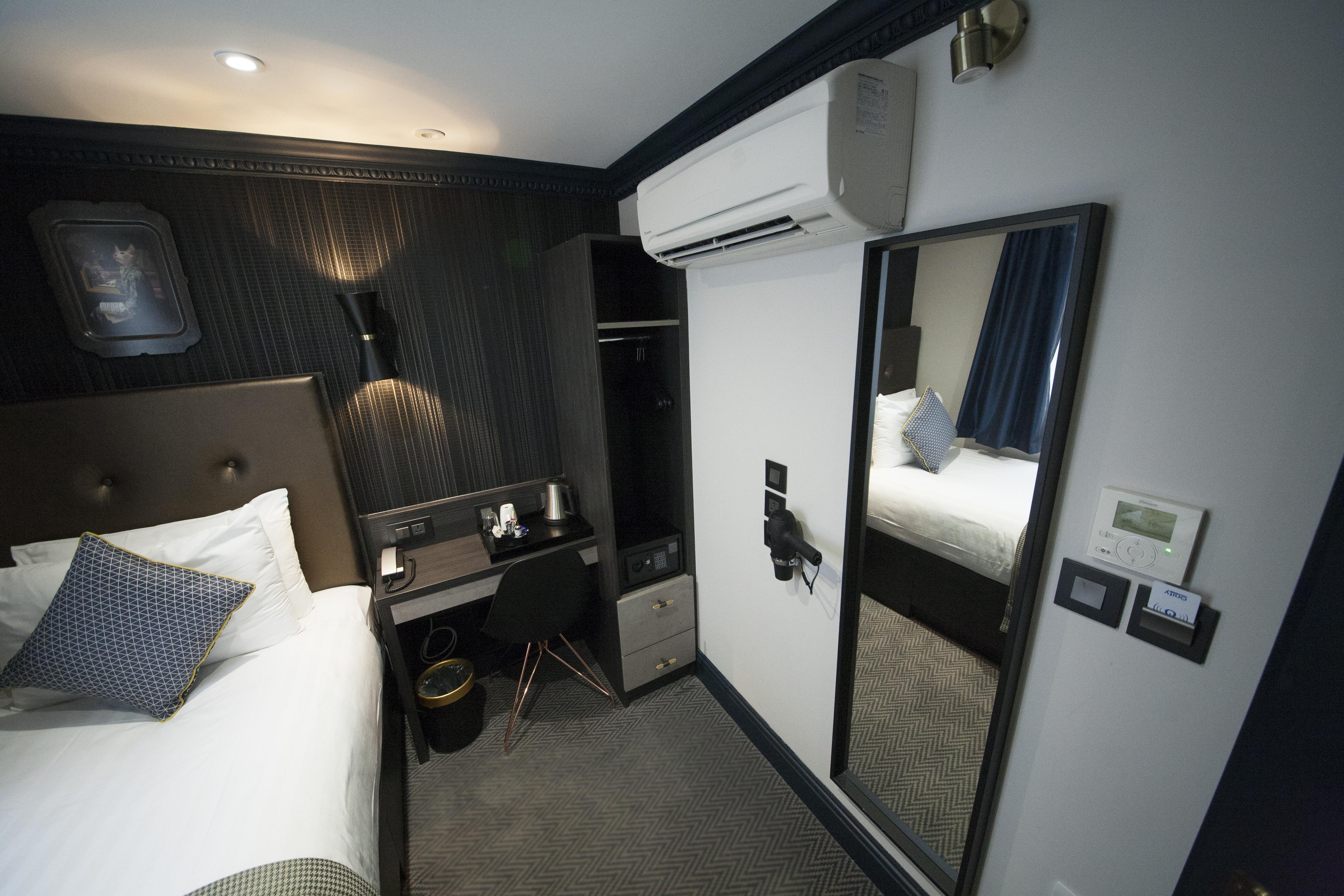 The House Of Toby Hotel London Bagian luar foto